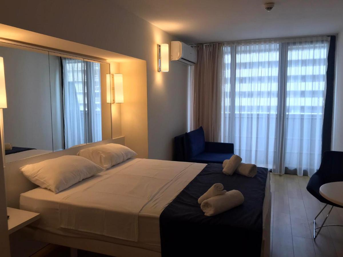 Apartment Merab1 Orbi City Batumi Exteriör bild
